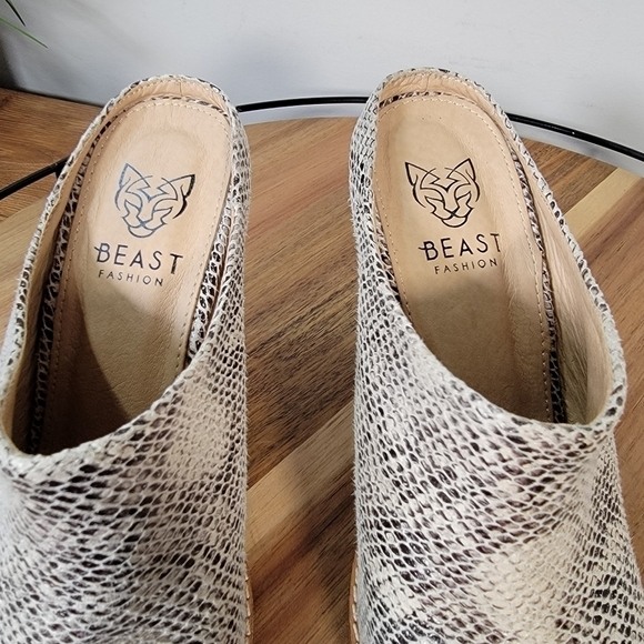 Beast Fashion Snakeskin Print Western Mule Booties Size 6 - Picture 12 of 17